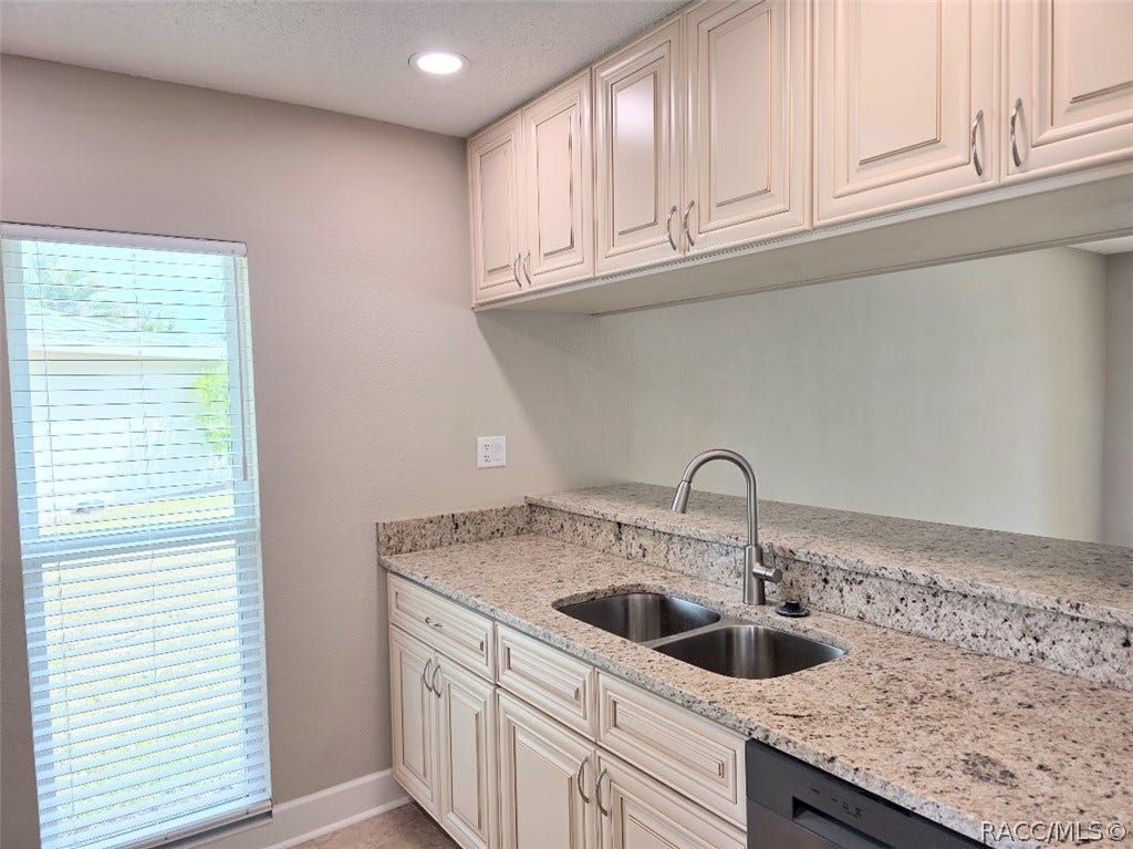 11612 W Kingfisher Court, Crystal River, FL 34429 11612 W Kingfisher Court, Crystal River, FL 34429