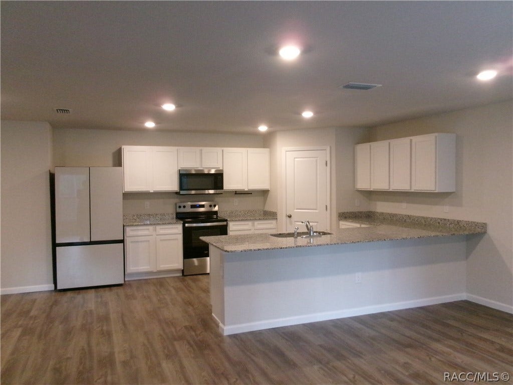 32 Pagoda Drive, Homosassa, FL 34446 32 Pagoda Drive, Homosassa, FL 34446