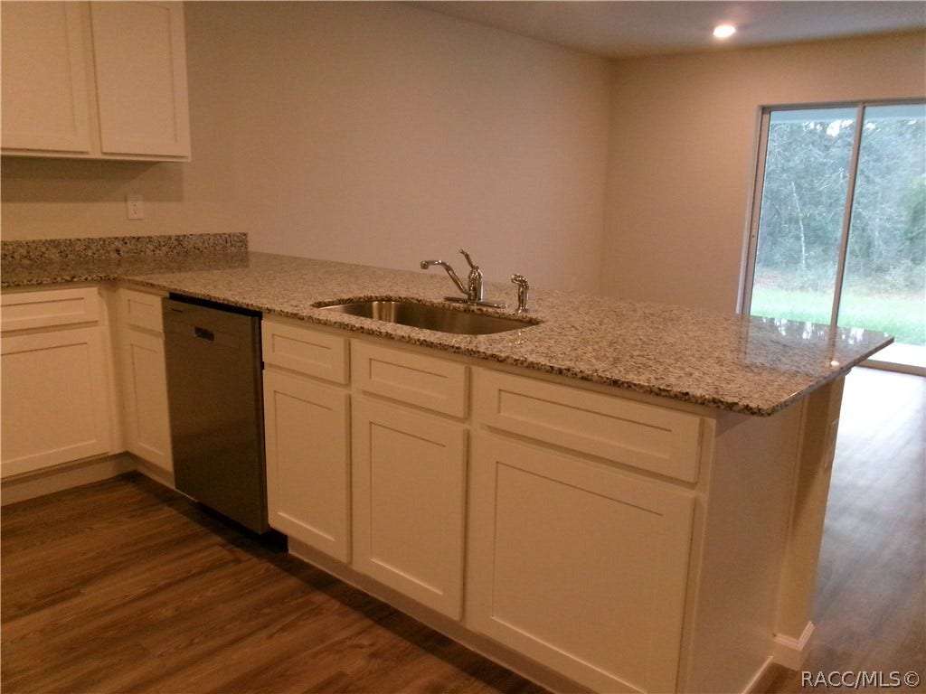 32 Pagoda Drive, Homosassa, FL 34446 32 Pagoda Drive, Homosassa, FL 34446