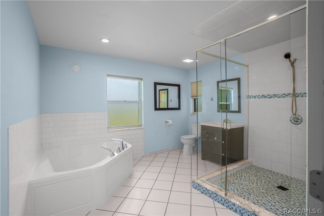 302 S Apopka Avenue, Inverness, FL 34452 302 S Apopka Avenue, Inverness, FL 34452