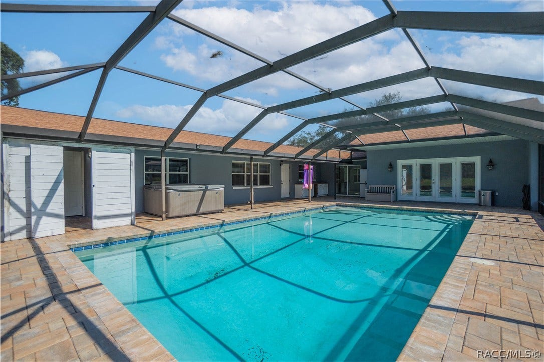 302 S Apopka Avenue, Inverness, FL 34452 302 S Apopka Avenue, Inverness, FL 34452