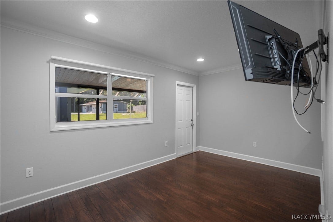 302 S Apopka Avenue, Inverness, FL 34452 302 S Apopka Avenue, Inverness, FL 34452