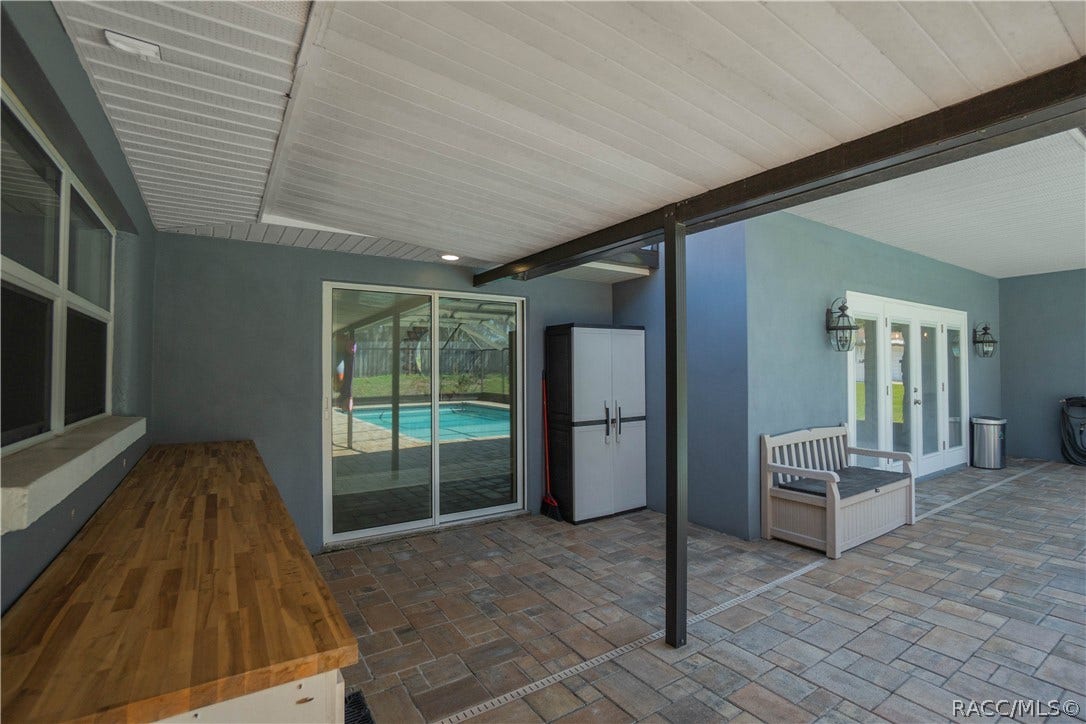 302 S Apopka Avenue, Inverness, FL 34452 302 S Apopka Avenue, Inverness, FL 34452