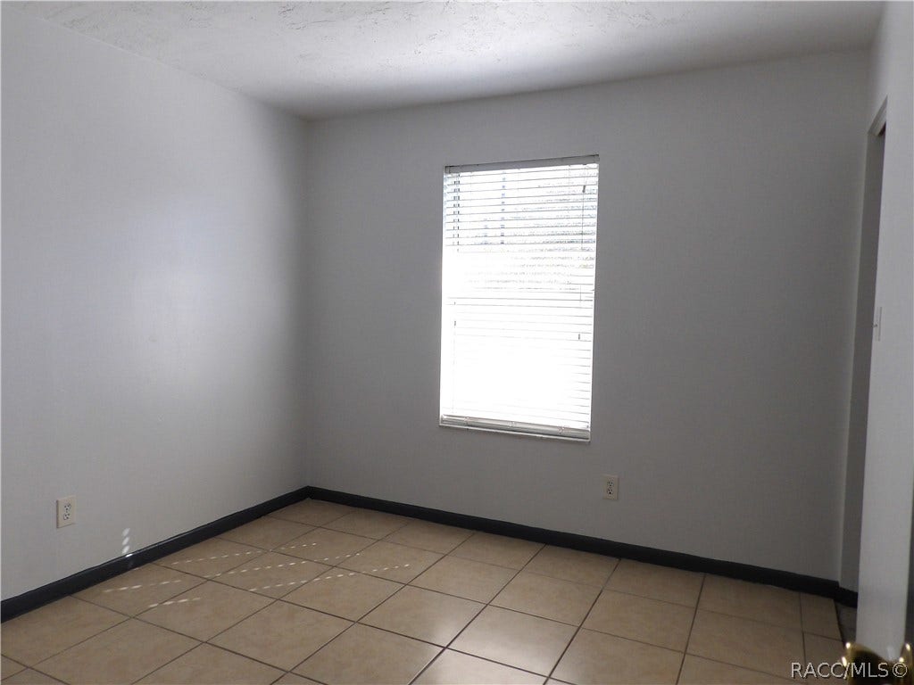 818 NE 5th Avenue, Crystal River, FL 34428 818 NE 5th Avenue, Crystal River, FL 34428