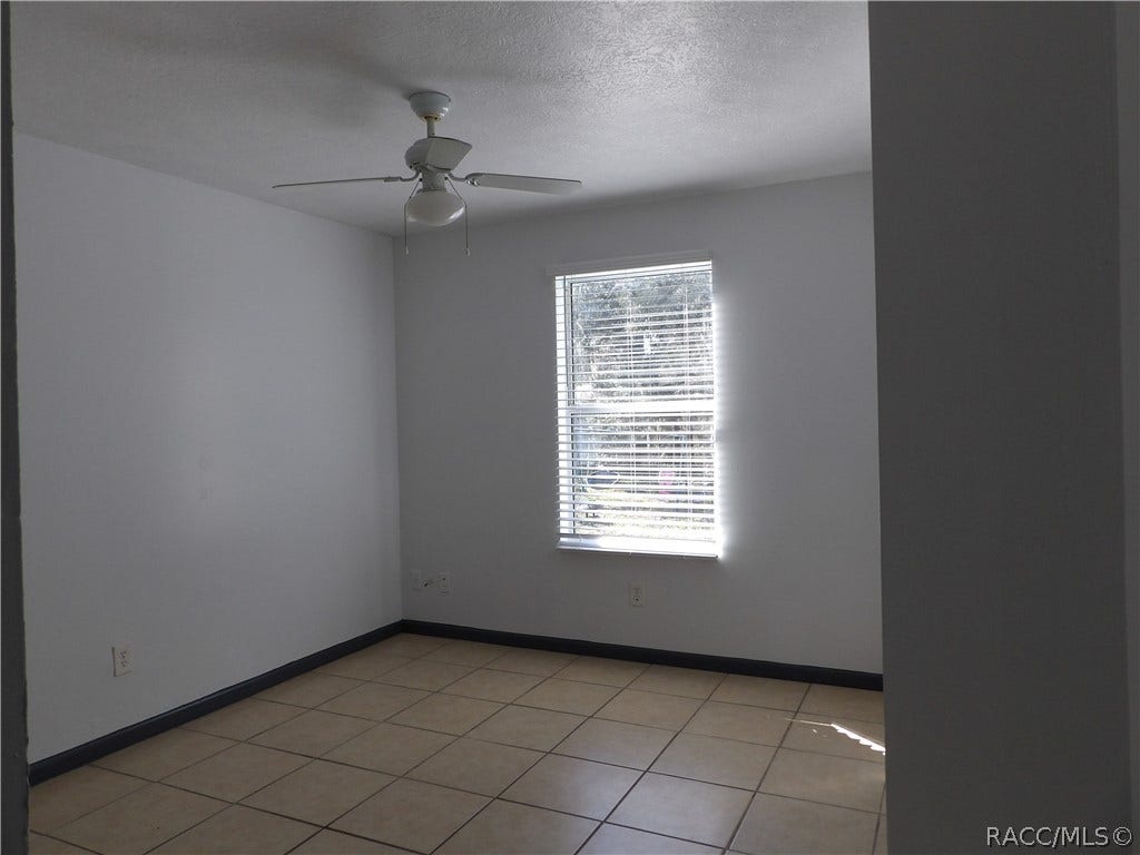 818 NE 5th Avenue, Crystal River, FL 34428 818 NE 5th Avenue, Crystal River, FL 34428