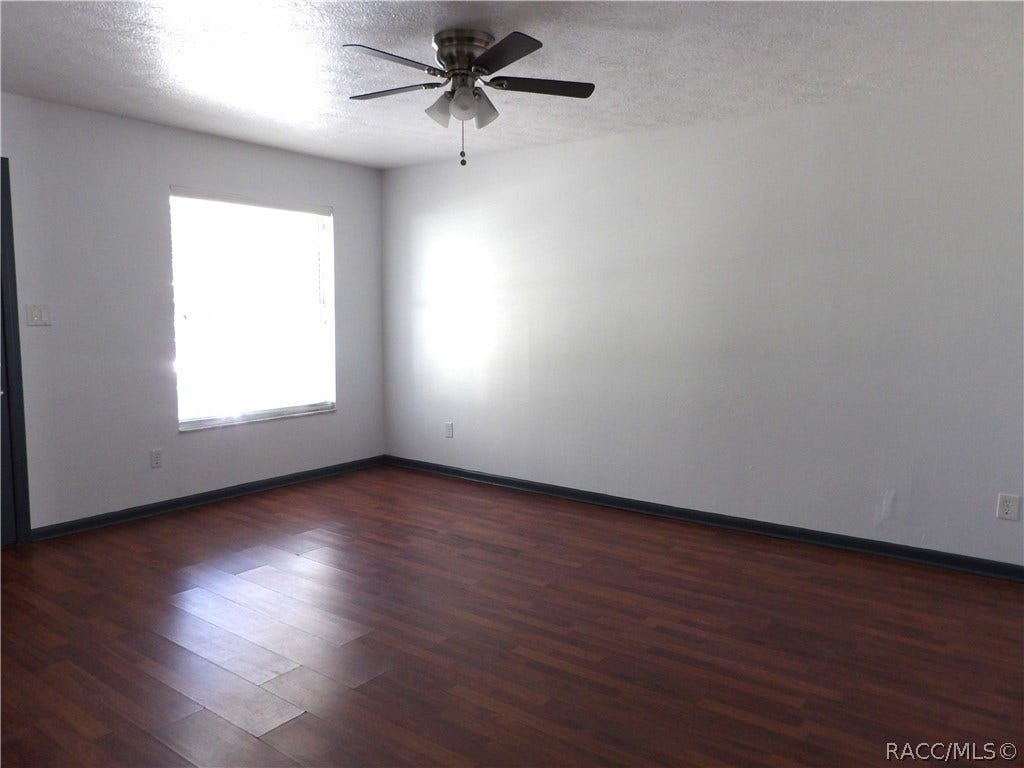 818 NE 5th Avenue, Crystal River, FL 34428 818 NE 5th Avenue, Crystal River, FL 34428