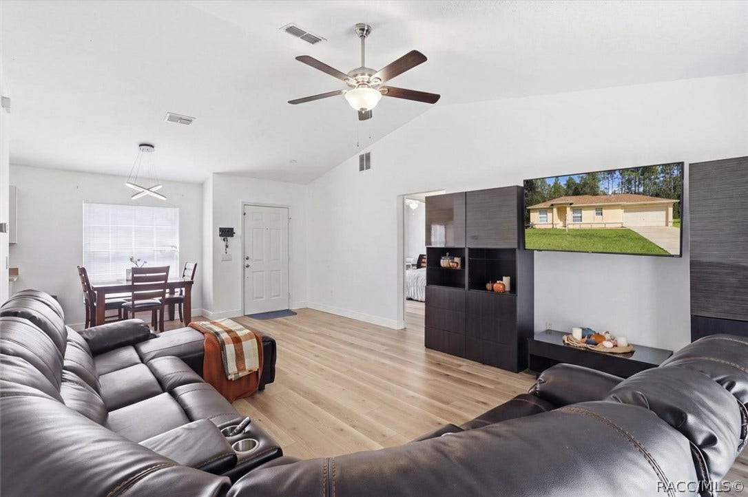 1573 W Elder Lane, Citrus Springs, FL 34434 1573 W Elder Lane, Citrus Springs, FL 34434