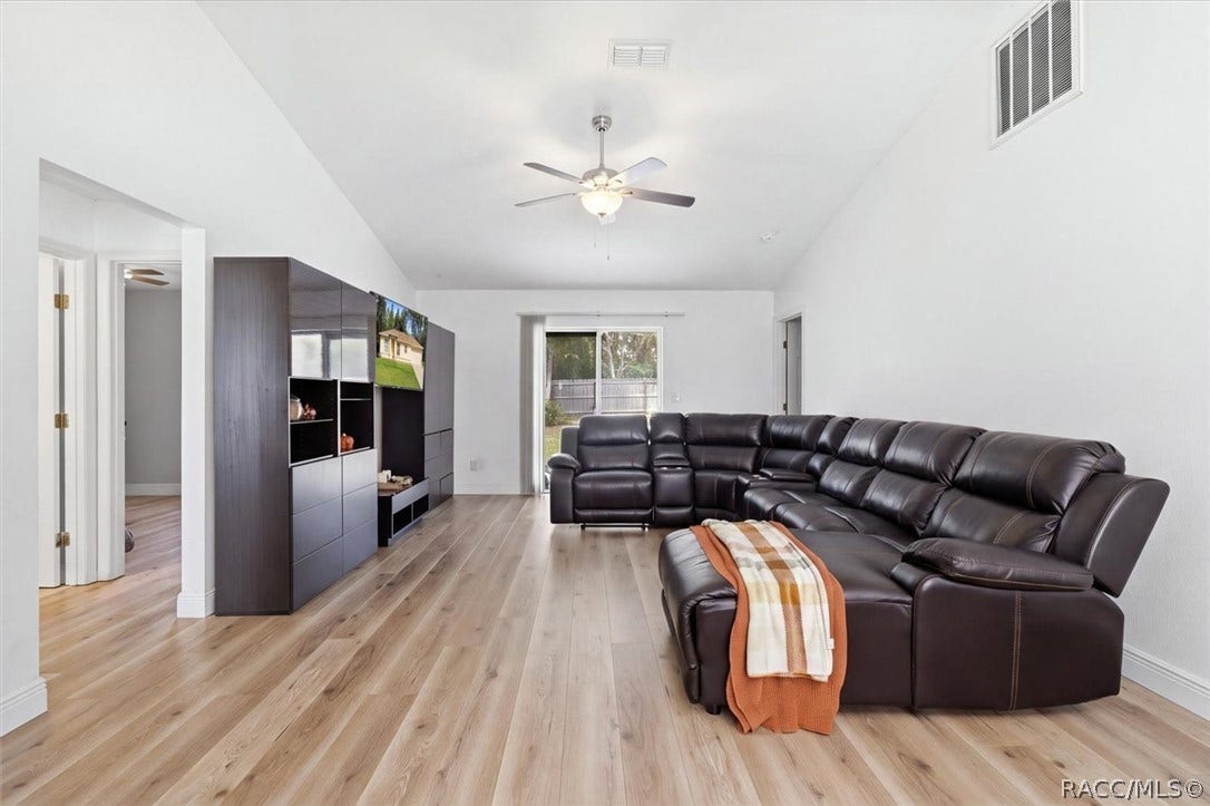 1573 W Elder Lane, Citrus Springs, FL 34434 1573 W Elder Lane, Citrus Springs, FL 34434