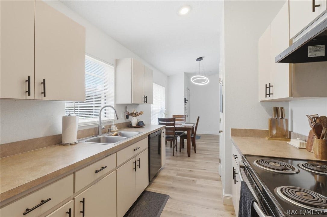 1573 W Elder Lane, Citrus Springs, FL 34434 1573 W Elder Lane, Citrus Springs, FL 34434