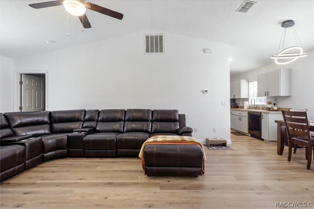 1573 W Elder Lane, Citrus Springs, FL 34434 1573 W Elder Lane, Citrus Springs, FL 34434