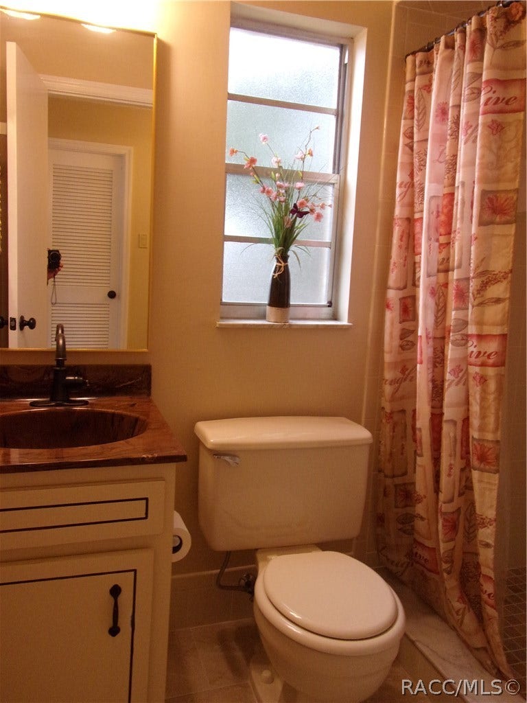 6715 E Red Robin Lane, Inverness, FL 34452 6715 E Red Robin Lane, Inverness, FL 34452