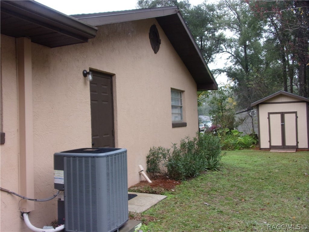 6715 E Red Robin Lane, Inverness, FL 34452 6715 E Red Robin Lane, Inverness, FL 34452
