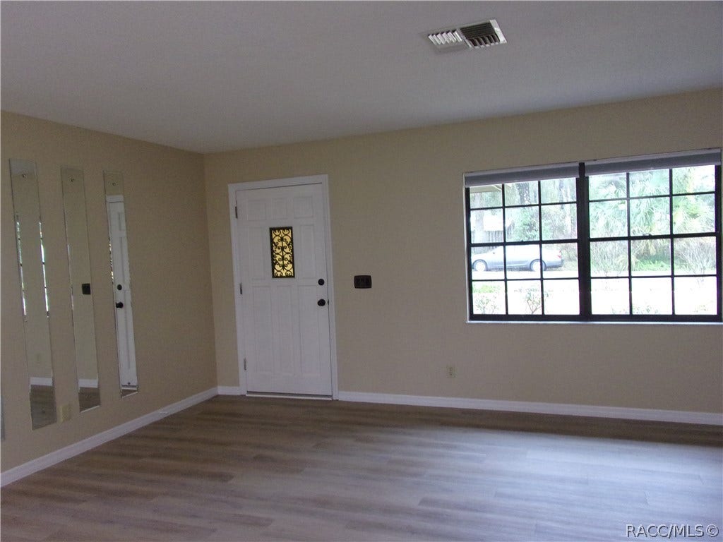 6715 E Red Robin Lane, Inverness, FL 34452 6715 E Red Robin Lane, Inverness, FL 34452