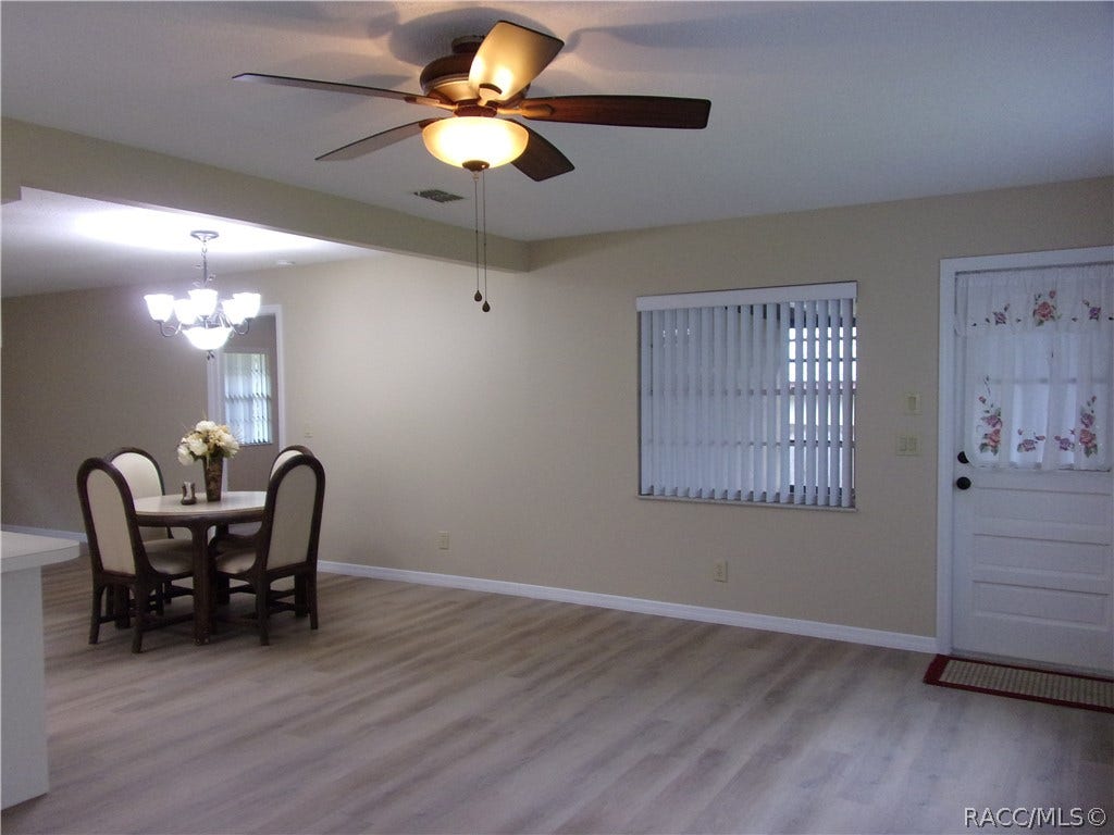 6715 E Red Robin Lane, Inverness, FL 34452 6715 E Red Robin Lane, Inverness, FL 34452