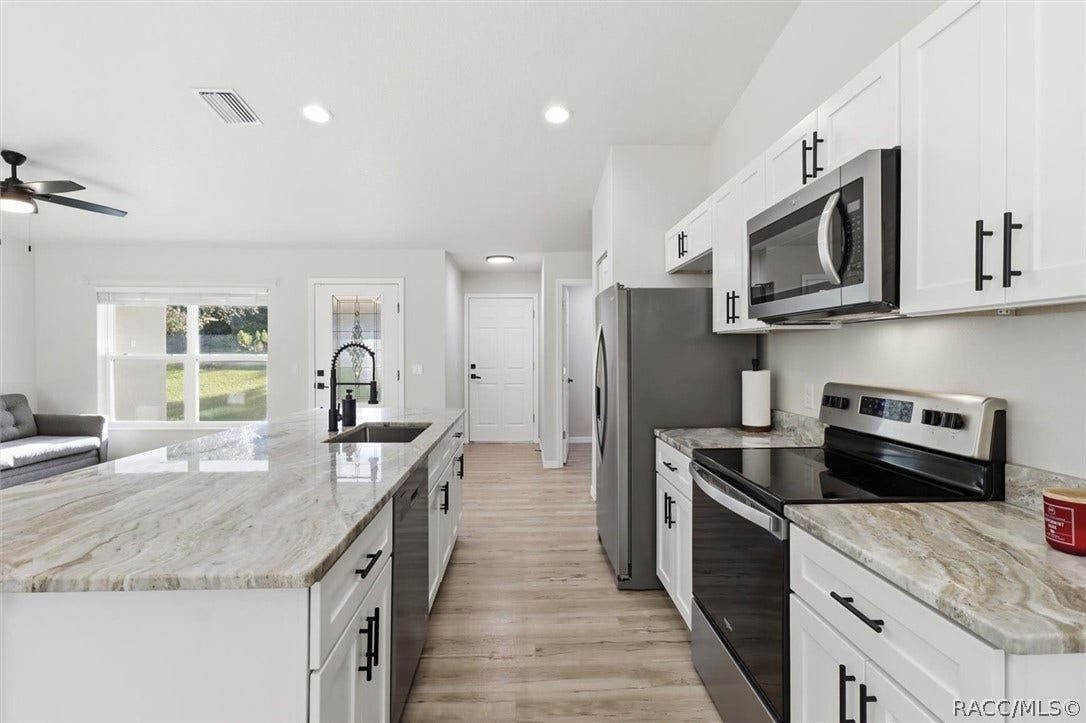 9025 N Hammond Way, Citrus Springs, FL 34434 9025 N Hammond Way, Citrus Springs, FL 34434