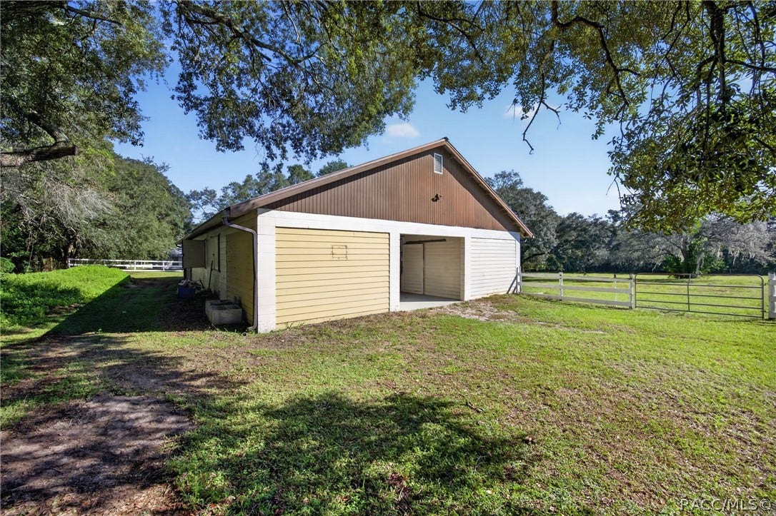 2702 E Possum Court, Inverness, FL 34452