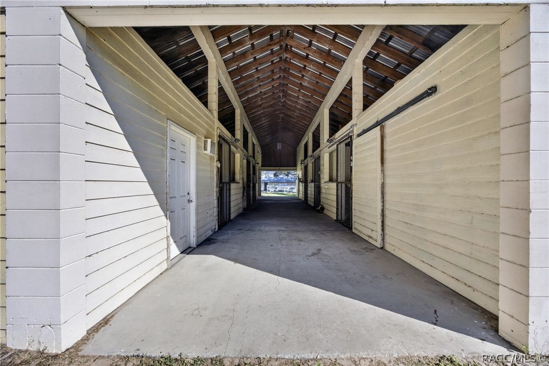 2702 E Possum Court, Inverness, FL 34452