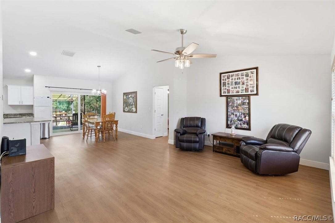 9535 N Aquarius Drive, Citrus Springs, FL 34434
