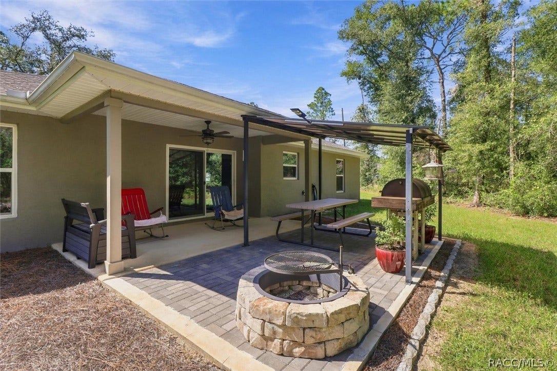 9535 N Aquarius Drive, Citrus Springs, FL 34434