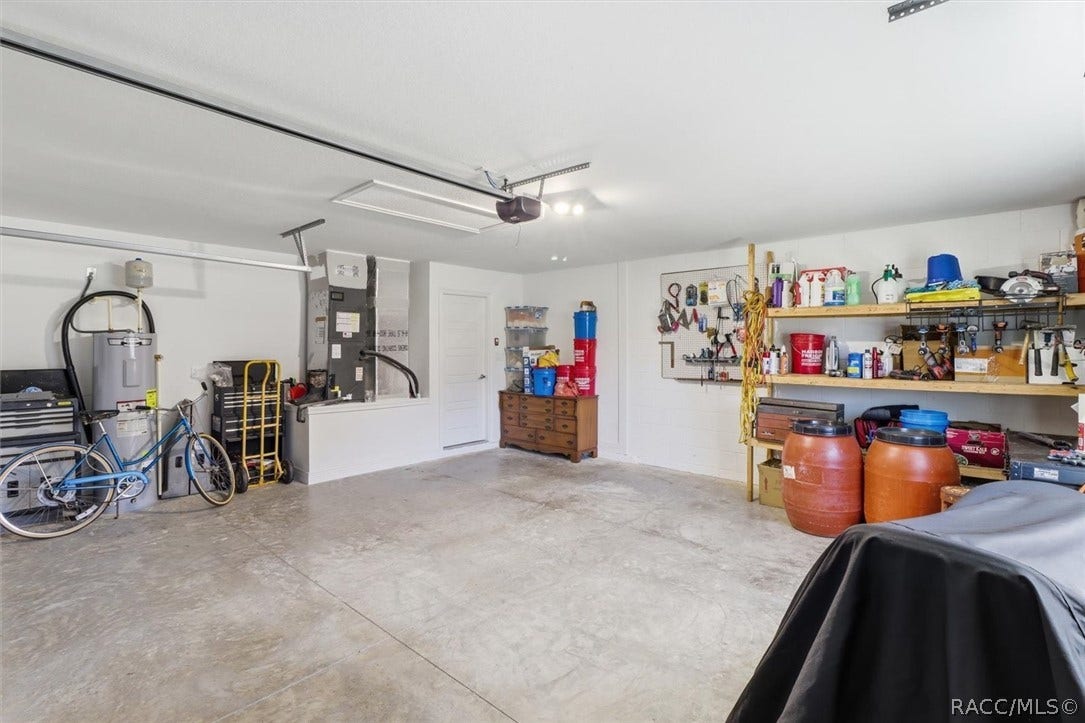 9535 N Aquarius Drive, Citrus Springs, FL 34434