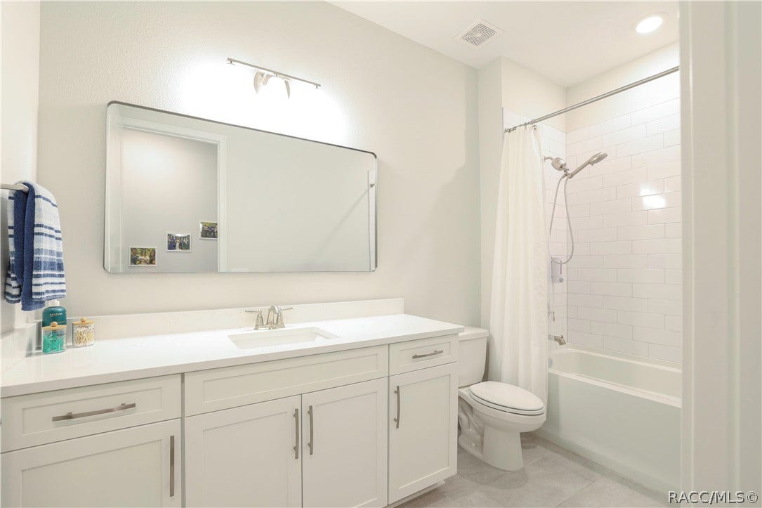 4942 N Baywood Drive, Beverly Hills, FL 34465