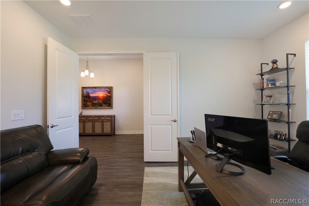4942 N Baywood Drive, Beverly Hills, FL 34465