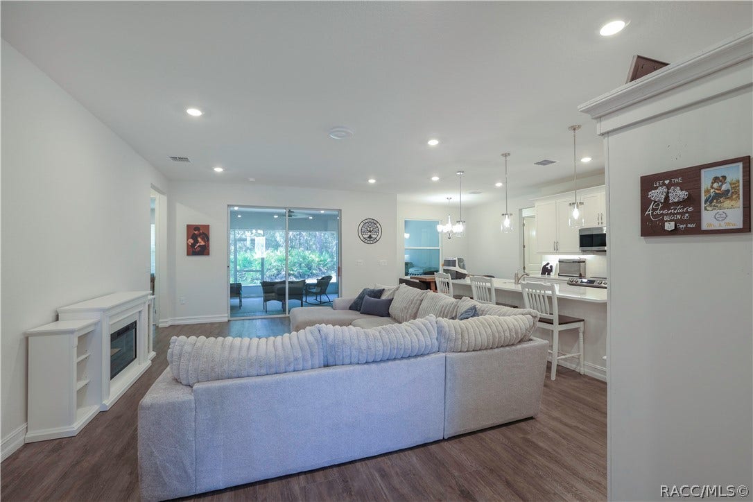 4942 N Baywood Drive, Beverly Hills, FL 34465