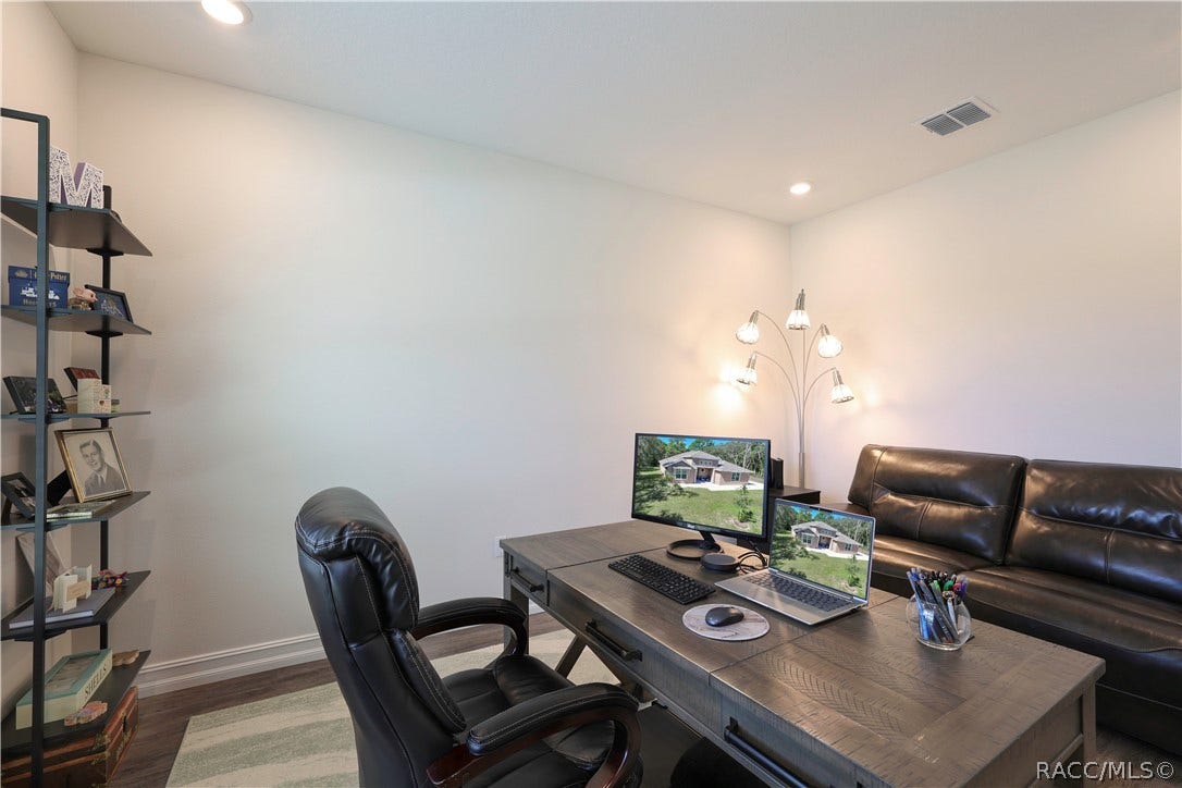 4942 N Baywood Drive, Beverly Hills, FL 34465