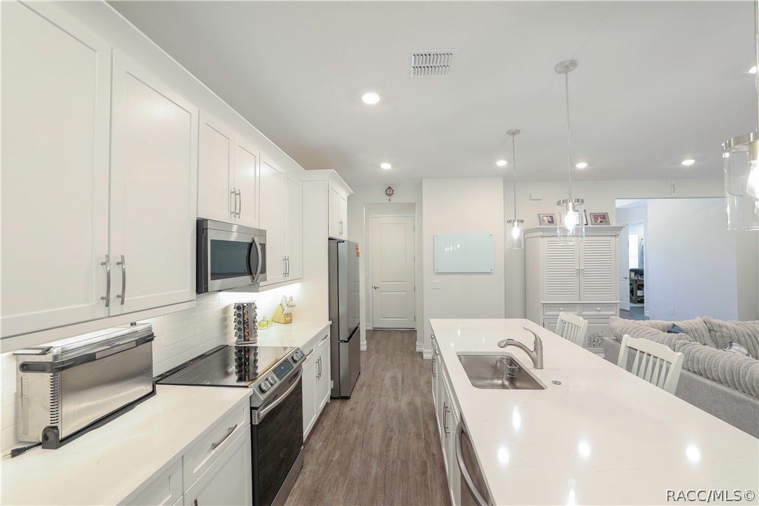 4942 N Baywood Drive, Beverly Hills, FL 34465