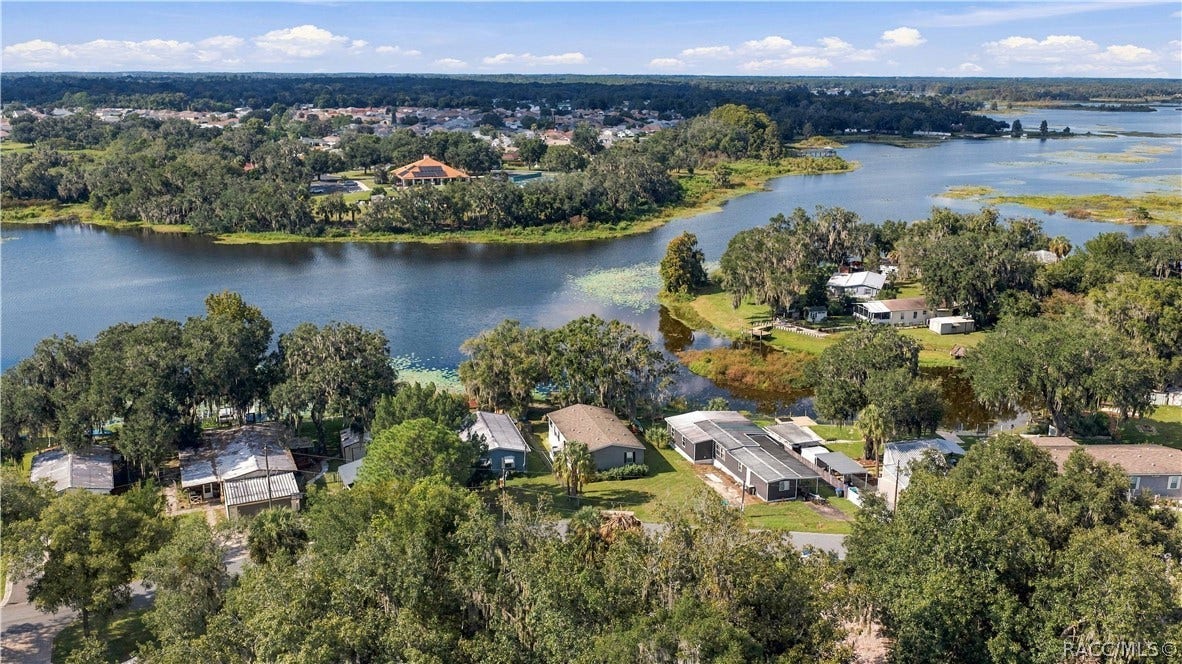 4139 N Bluewater Drive, Hernando, FL 34442 4139 N Bluewater Drive, Hernando, FL 34442