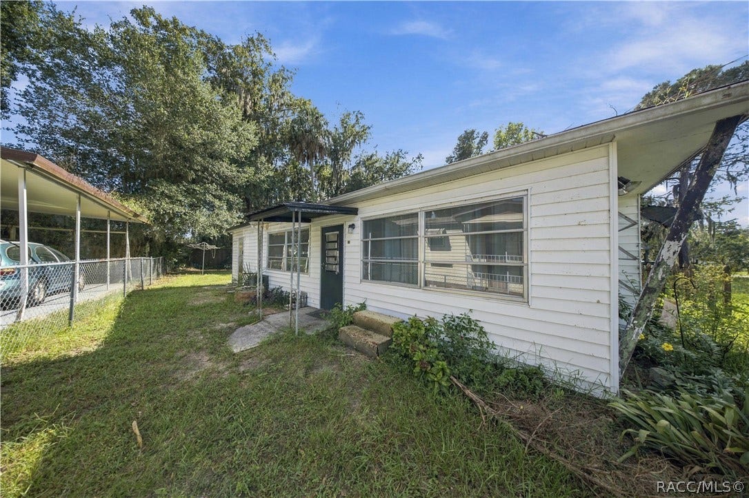 4139 N Bluewater Drive, Hernando, FL 34442 4139 N Bluewater Drive, Hernando, FL 34442