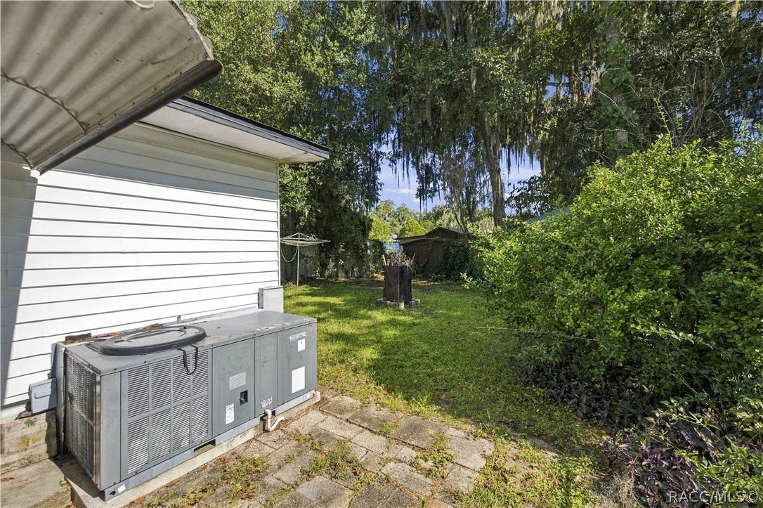 4139 N Bluewater Drive, Hernando, FL 34442 4139 N Bluewater Drive, Hernando, FL 34442