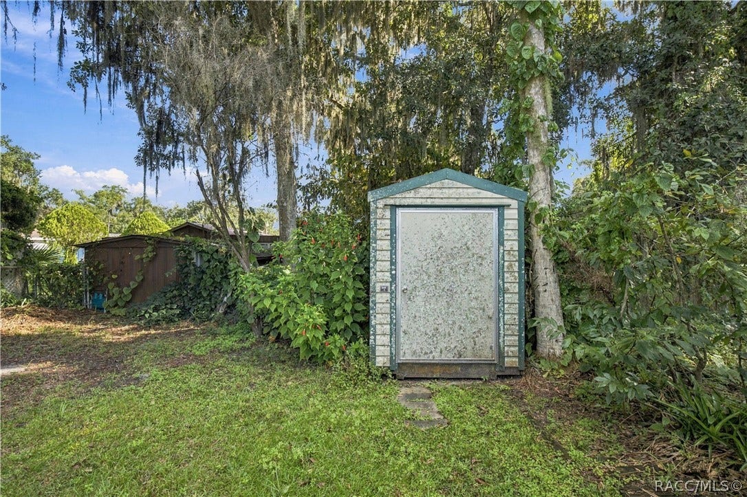 4139 N Bluewater Drive, Hernando, FL 34442 4139 N Bluewater Drive, Hernando, FL 34442