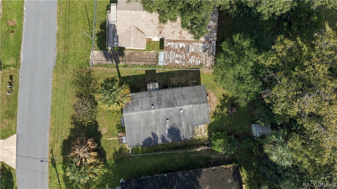 4139 N Bluewater Drive, Hernando, FL 34442 4139 N Bluewater Drive, Hernando, FL 34442