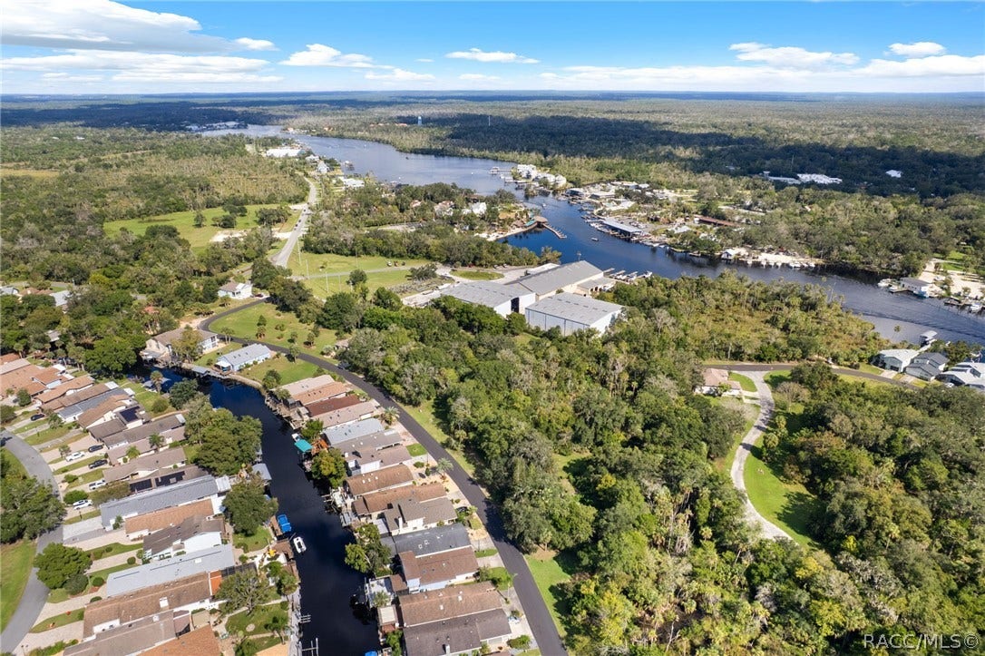 5198 S Riverview Circle, Homosassa, FL 34448 5198 S Riverview Circle, Homosassa, FL 34448