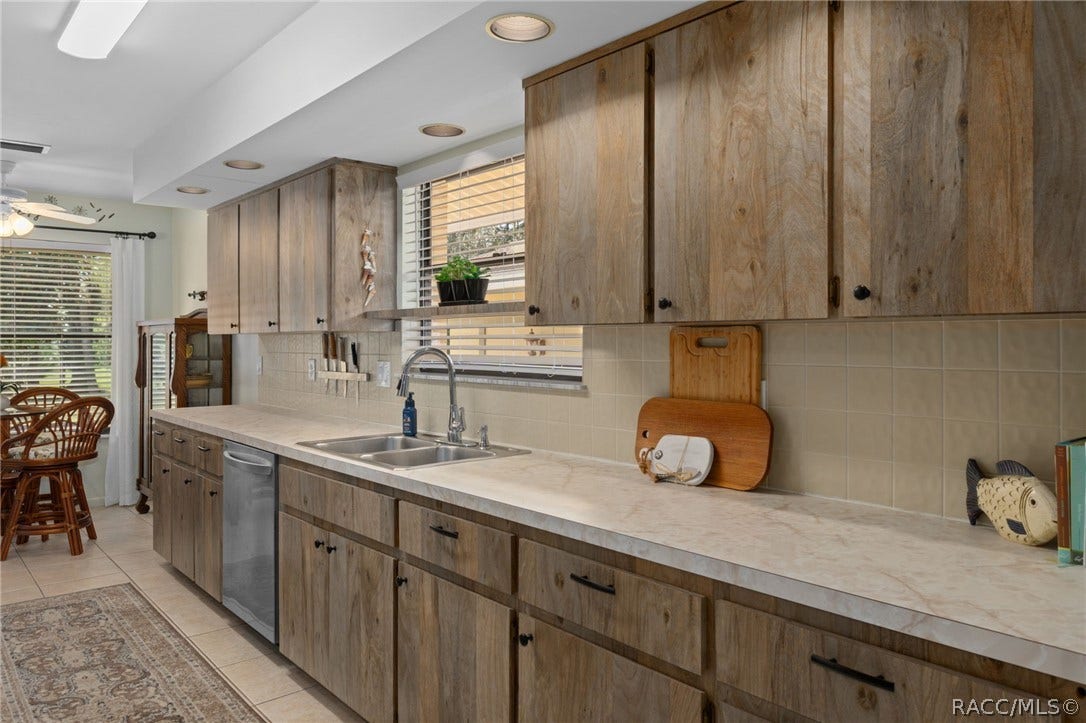 5198 S Riverview Circle, Homosassa, FL 34448 5198 S Riverview Circle, Homosassa, FL 34448