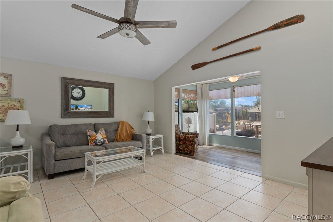 5198 S Riverview Circle, Homosassa, FL 34448 5198 S Riverview Circle, Homosassa, FL 34448