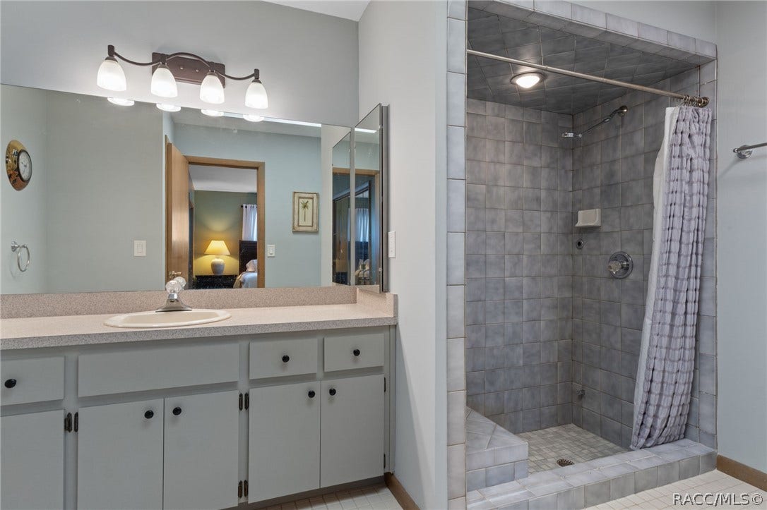 5198 S Riverview Circle, Homosassa, FL 34448 5198 S Riverview Circle, Homosassa, FL 34448