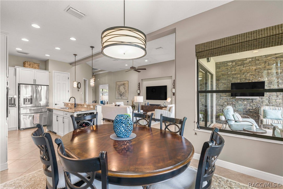 212 W Doerr Path, Hernando, FL 34442 212 W Doerr Path, Hernando, FL 34442