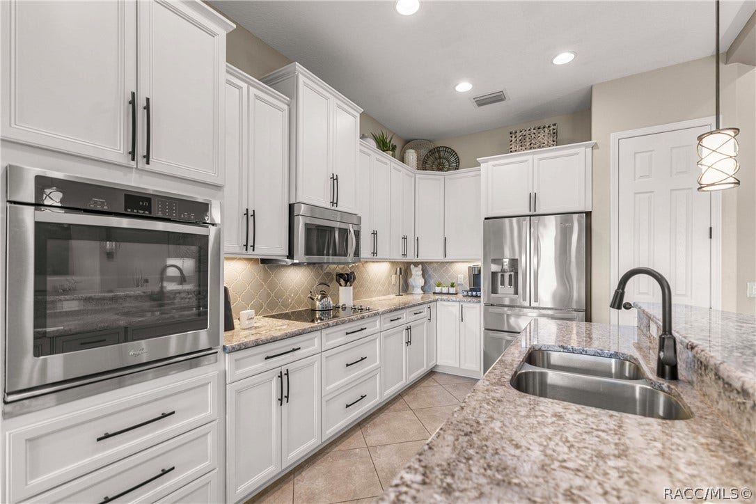 212 W Doerr Path, Hernando, FL 34442 212 W Doerr Path, Hernando, FL 34442