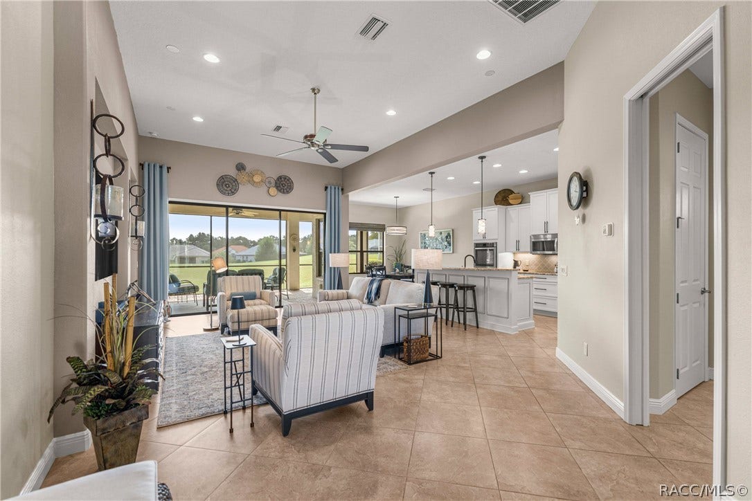212 W Doerr Path, Hernando, FL 34442 212 W Doerr Path, Hernando, FL 34442