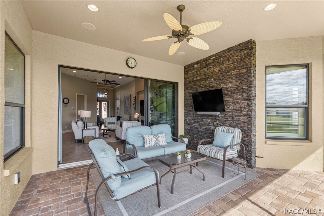 212 W Doerr Path, Hernando, FL 34442 212 W Doerr Path, Hernando, FL 34442