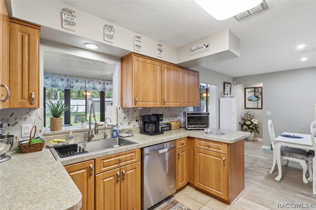 169 W Sugarberry Lane, Beverly Hills, FL 34465 169 W Sugarberry Lane, Beverly Hills, FL 34465