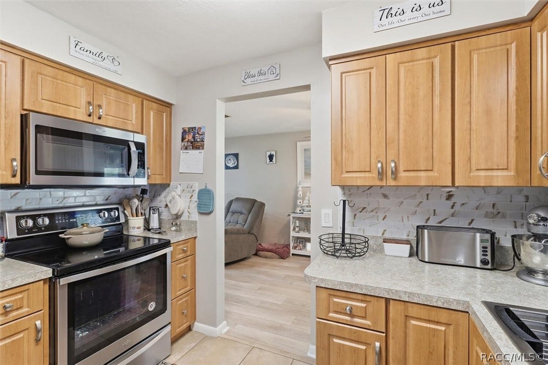 169 W Sugarberry Lane, Beverly Hills, FL 34465 169 W Sugarberry Lane, Beverly Hills, FL 34465