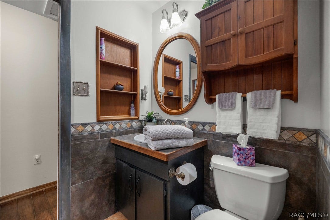398 S Winterset Avenue, Crystal River, FL 34429 398 S Winterset Avenue, Crystal River, FL 34429
