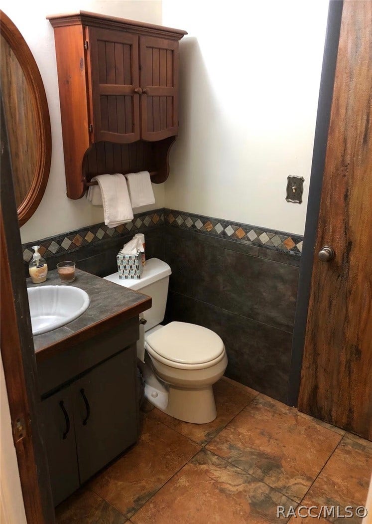 398 S Winterset Avenue, Crystal River, FL 34429 398 S Winterset Avenue, Crystal River, FL 34429