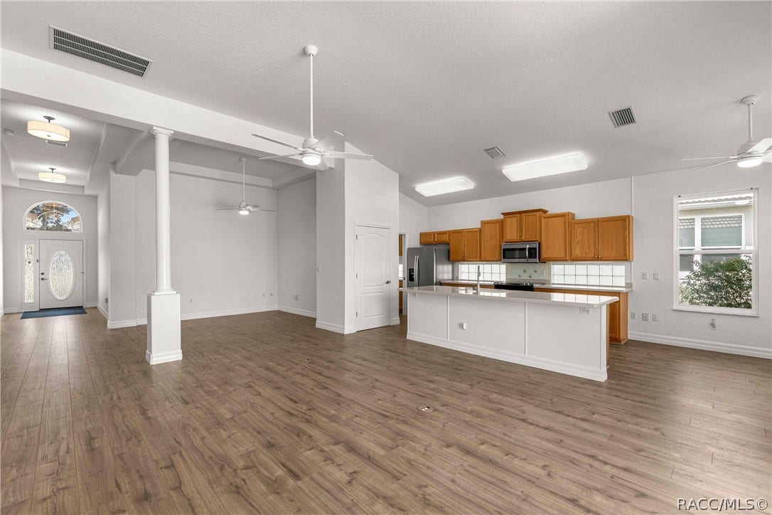 105 W Doerr Path, Hernando, FL 34442 105 W Doerr Path, Hernando, FL 34442