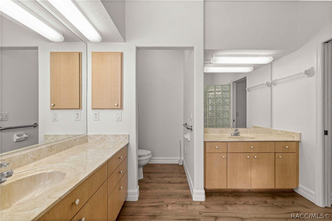 105 W Doerr Path, Hernando, FL 34442 105 W Doerr Path, Hernando, FL 34442