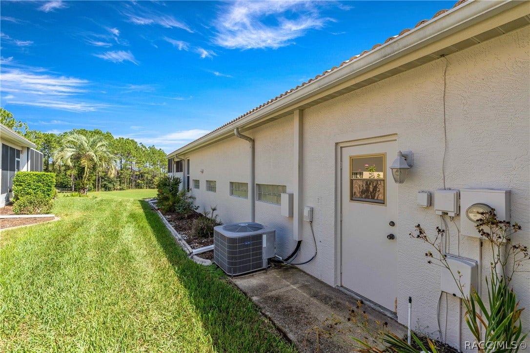 105 W Doerr Path, Hernando, FL 34442 105 W Doerr Path, Hernando, FL 34442