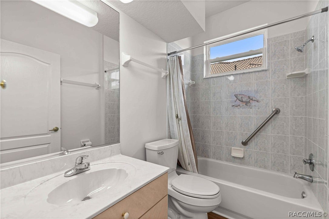 105 W Doerr Path, Hernando, FL 34442 105 W Doerr Path, Hernando, FL 34442